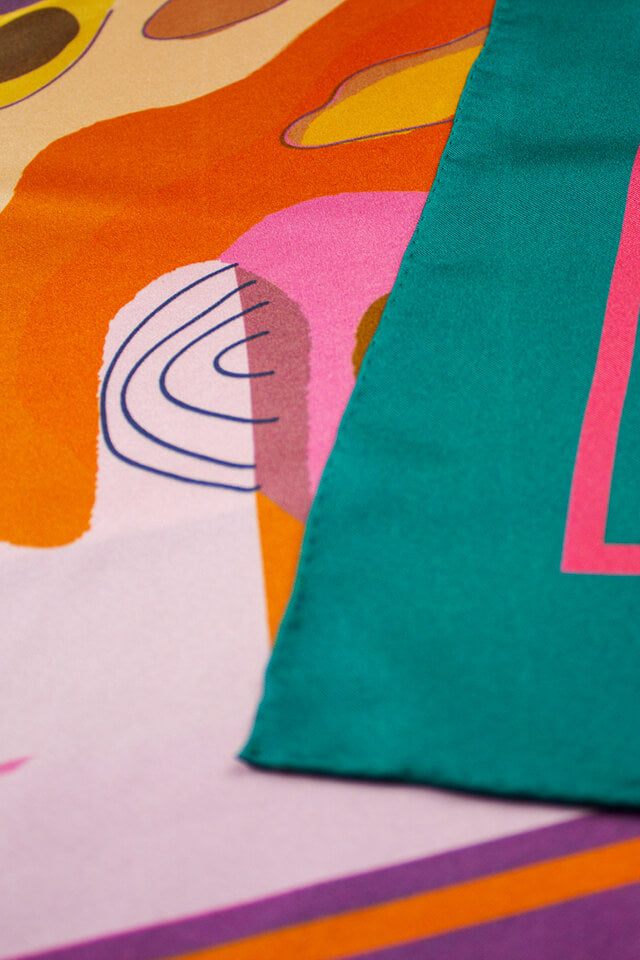 Silk scarf Kaipo – double-sided printed