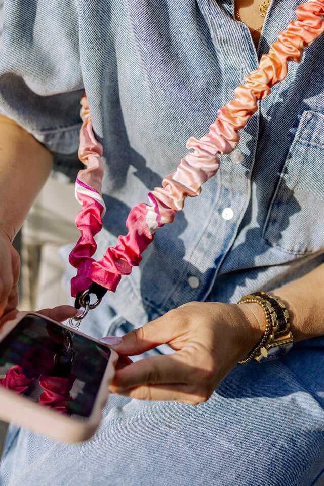 Phone Strap Vibes-Rose